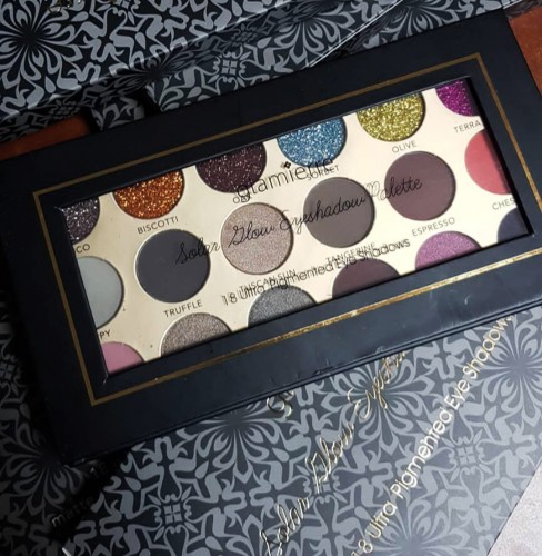 ������� ���� + �������� Glamierre Glitter Eyeshadow Palette