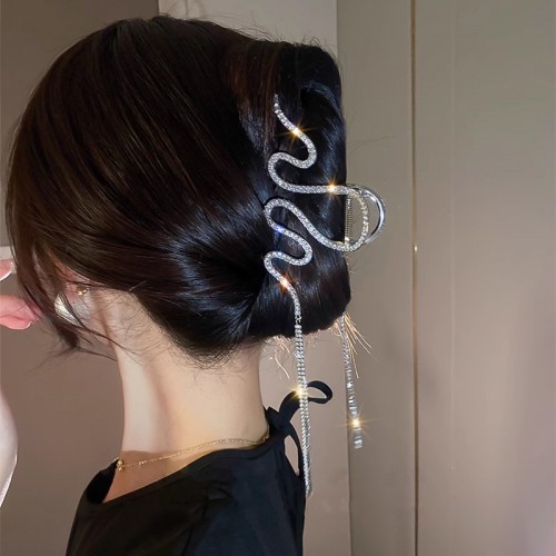 Краб для волос металлический сверкающий Змейка с Цепочками. Цвет: СЕРЕБРО