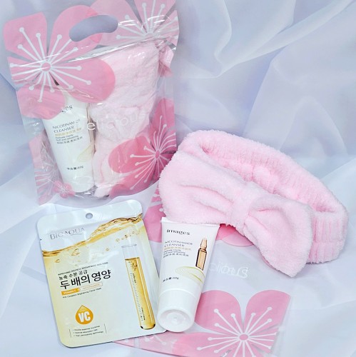 Подарочный набор в zip-пакете "Розовые Цветы" (Пенка + Маска + Повязка)