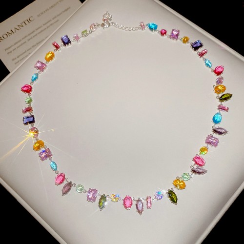 Колье "Дофаминовое" с кристаллами разной формы и цвета в стиле Swarovski